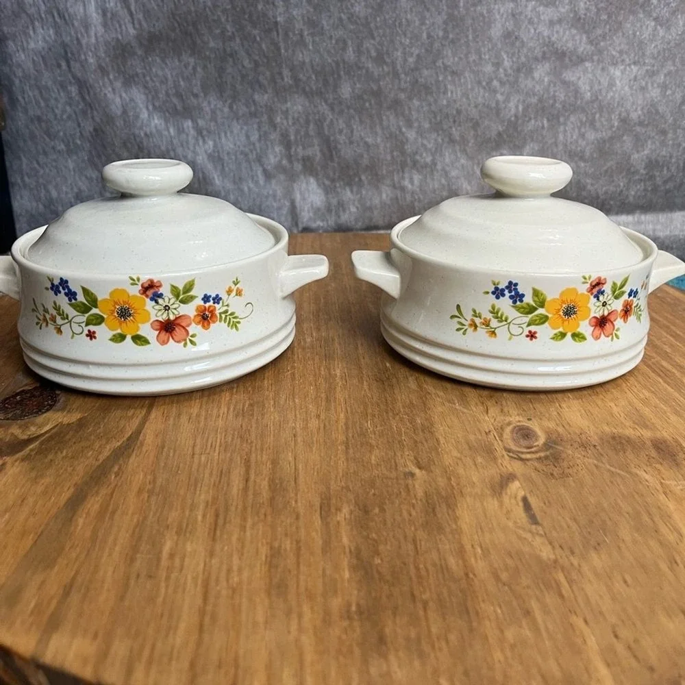 Vintage Set of‎ Sweet Flowers Serve 'N Store Stoneware Casserole Dishes w/Lid
